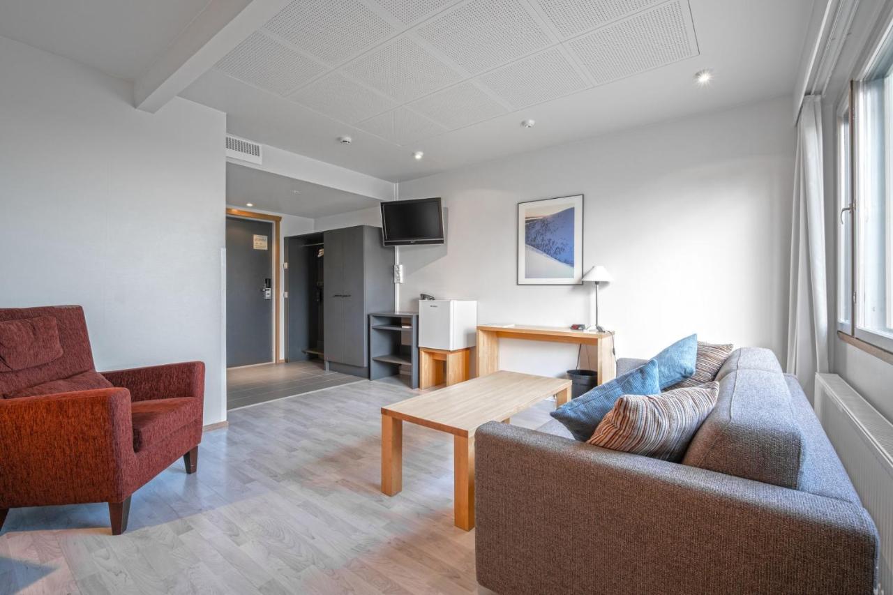 Ski-Inn Hotel Pyhaetunturi Экстерьер фото